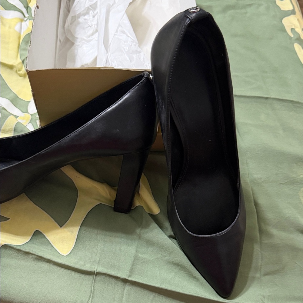 Michael Kors Classic Black Heels